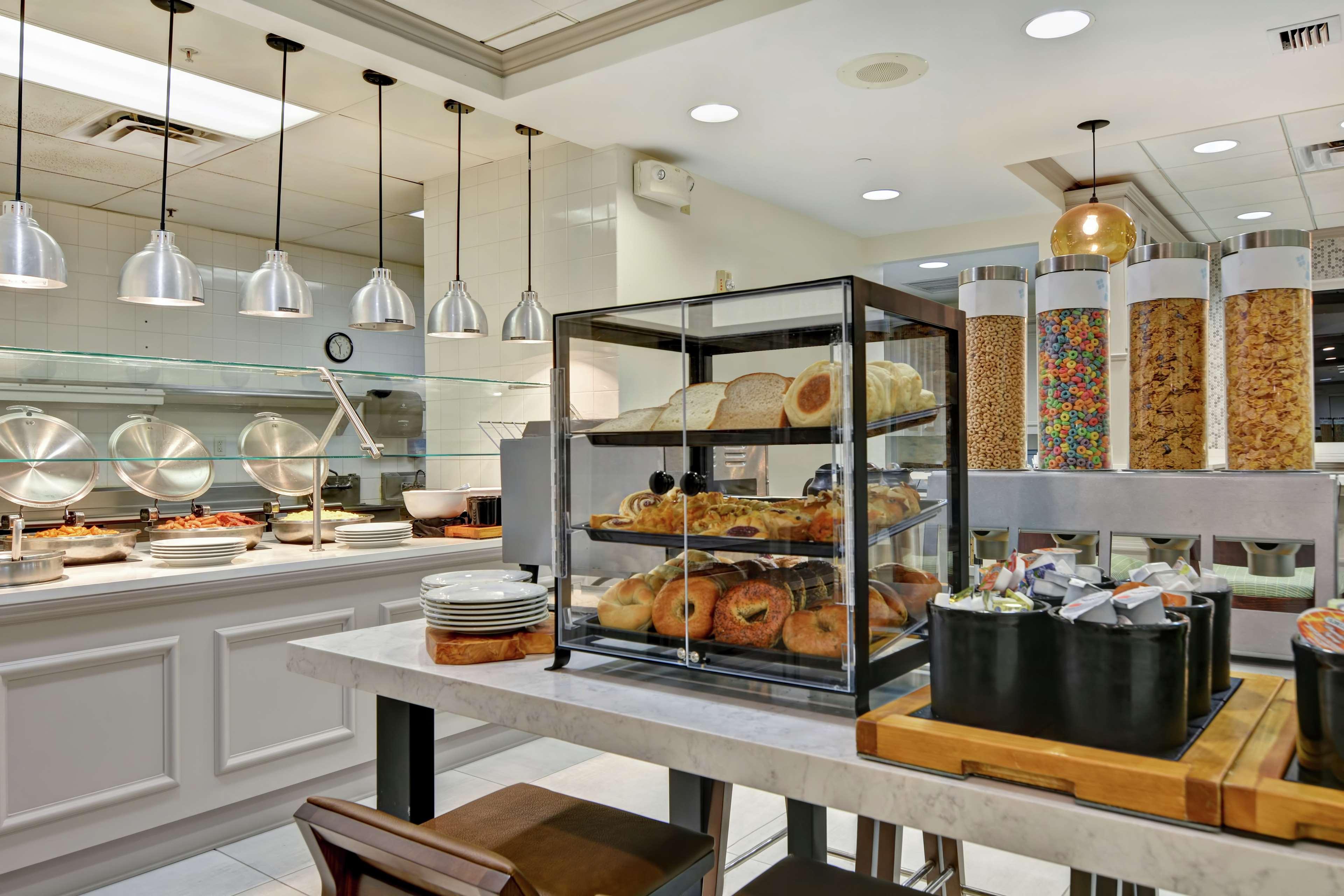 Hilton Garden Inn Orlando Lake Buena Vista Buitenkant foto
