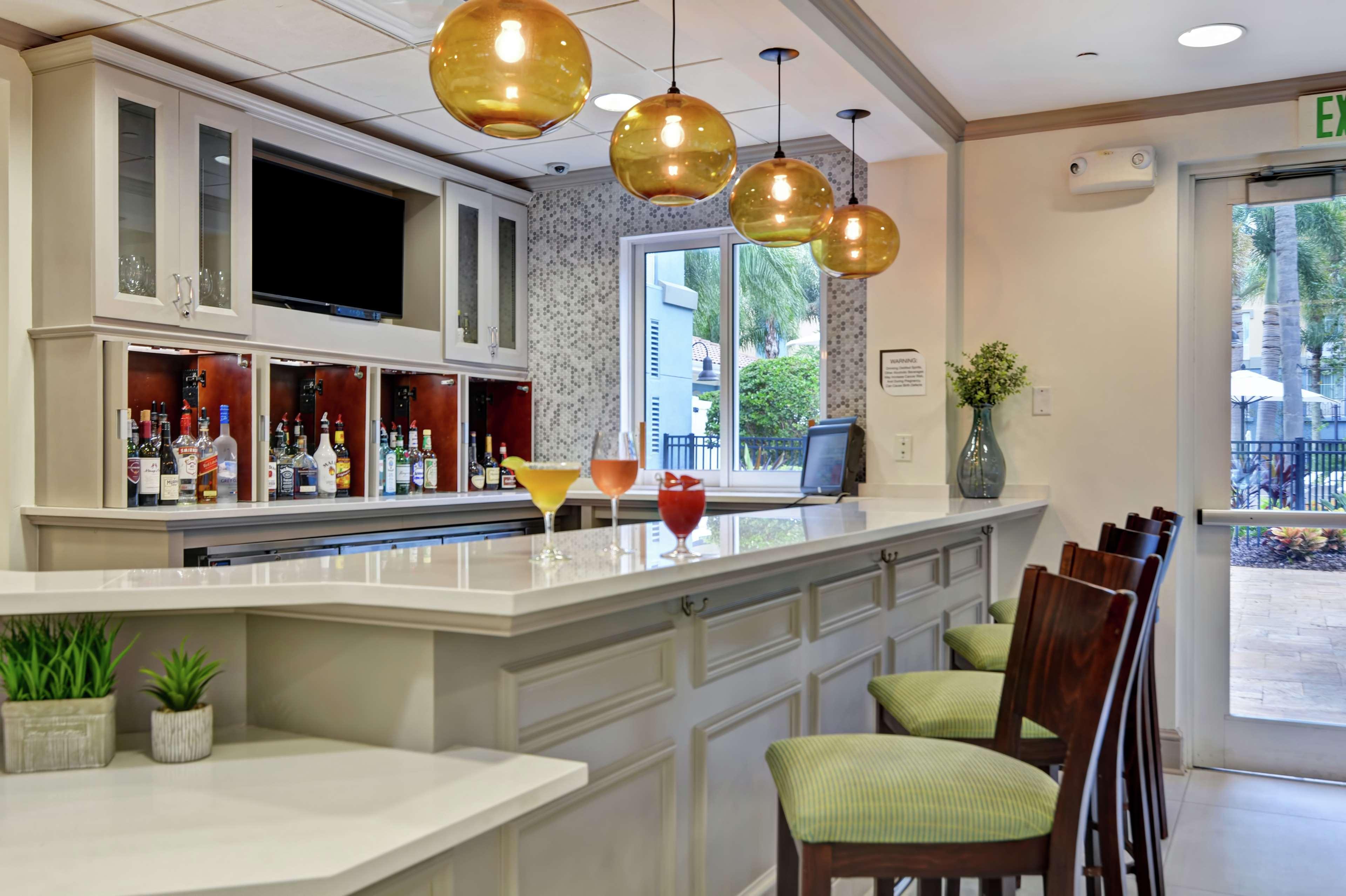 Hilton Garden Inn Orlando Lake Buena Vista Buitenkant foto